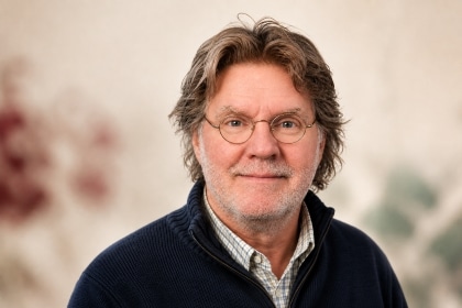 Portrait of Reinier O. Broeks, founder and editor of The Wine Shift.